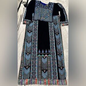 Elegant Black and Blue Embroidered thoub
